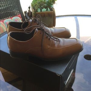 Men’s Alfani Shoes Size 7.5 W